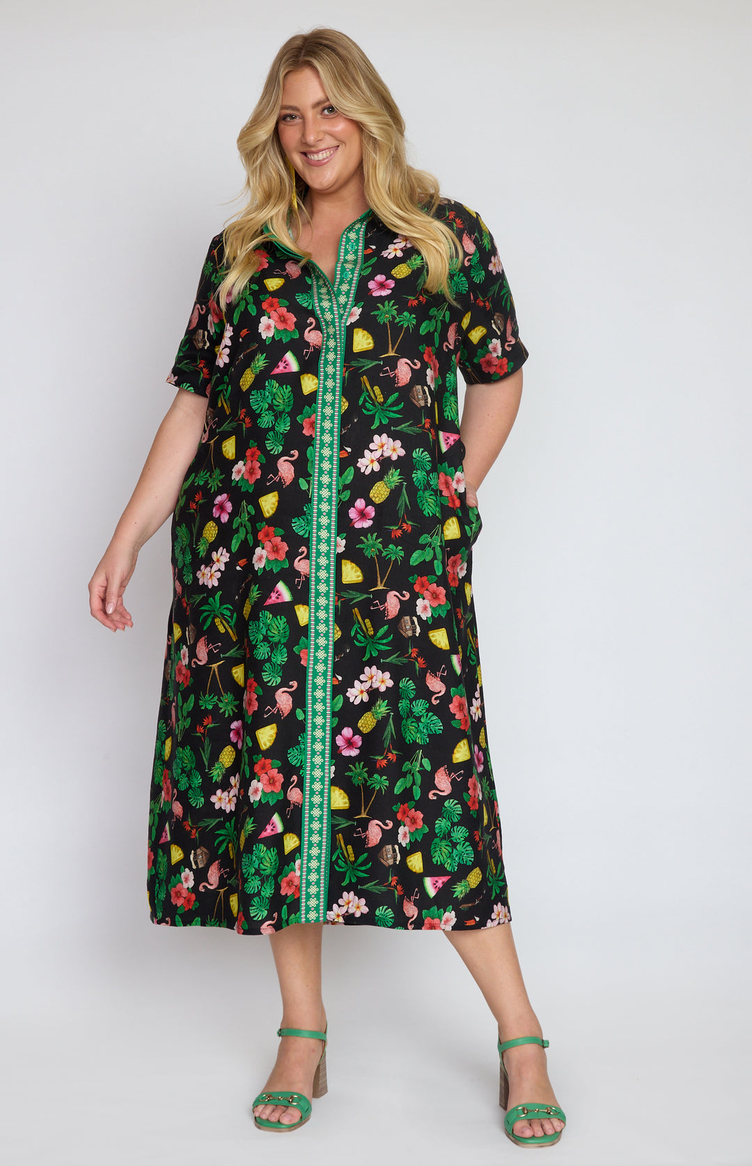 Maya Shirt Dress in hello sunshine black