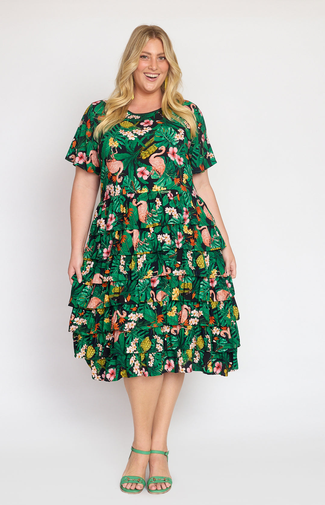 Sara Lee Dress in hello sunshine black