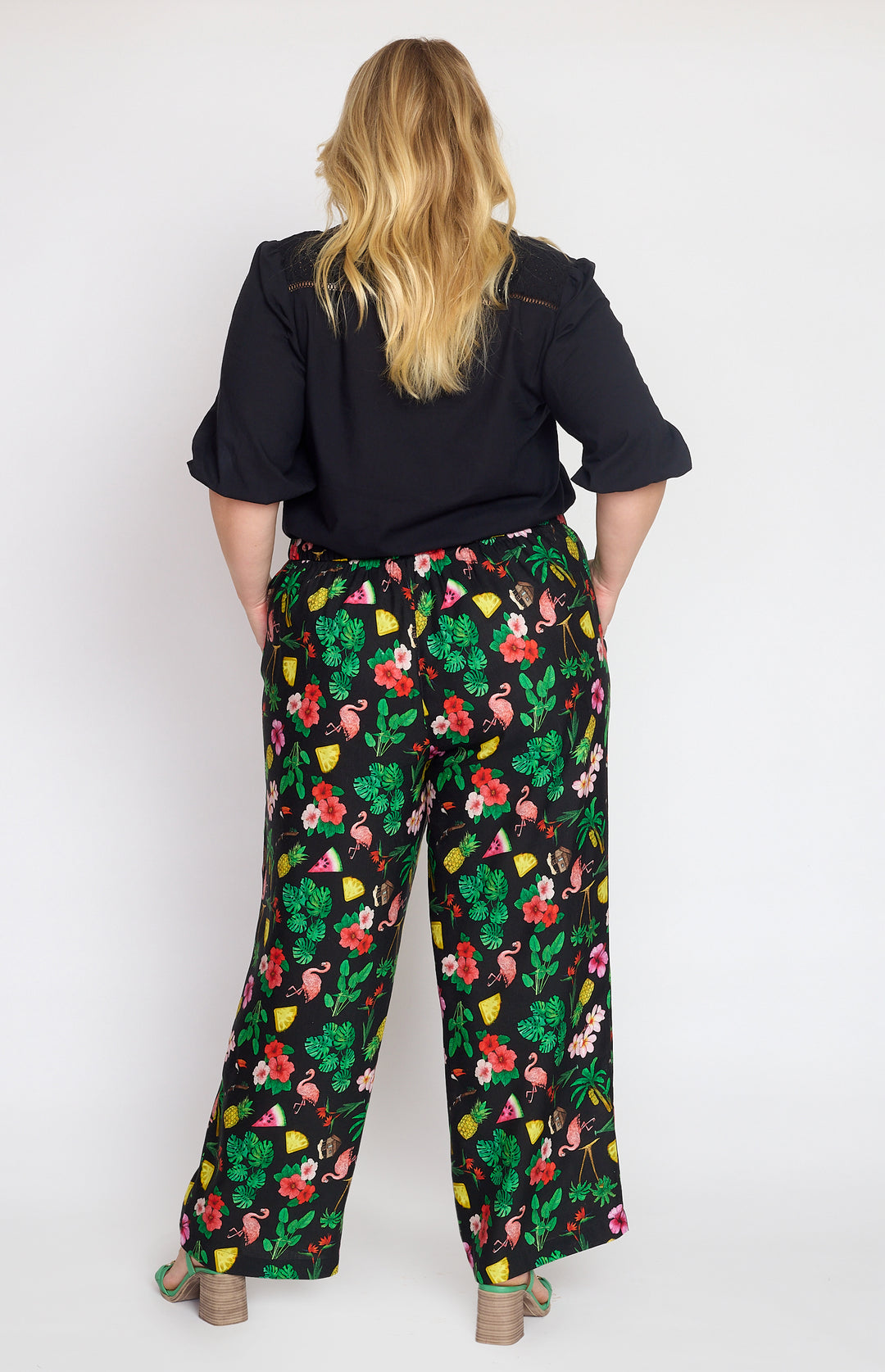 Penelope Pant in hello sunshine black