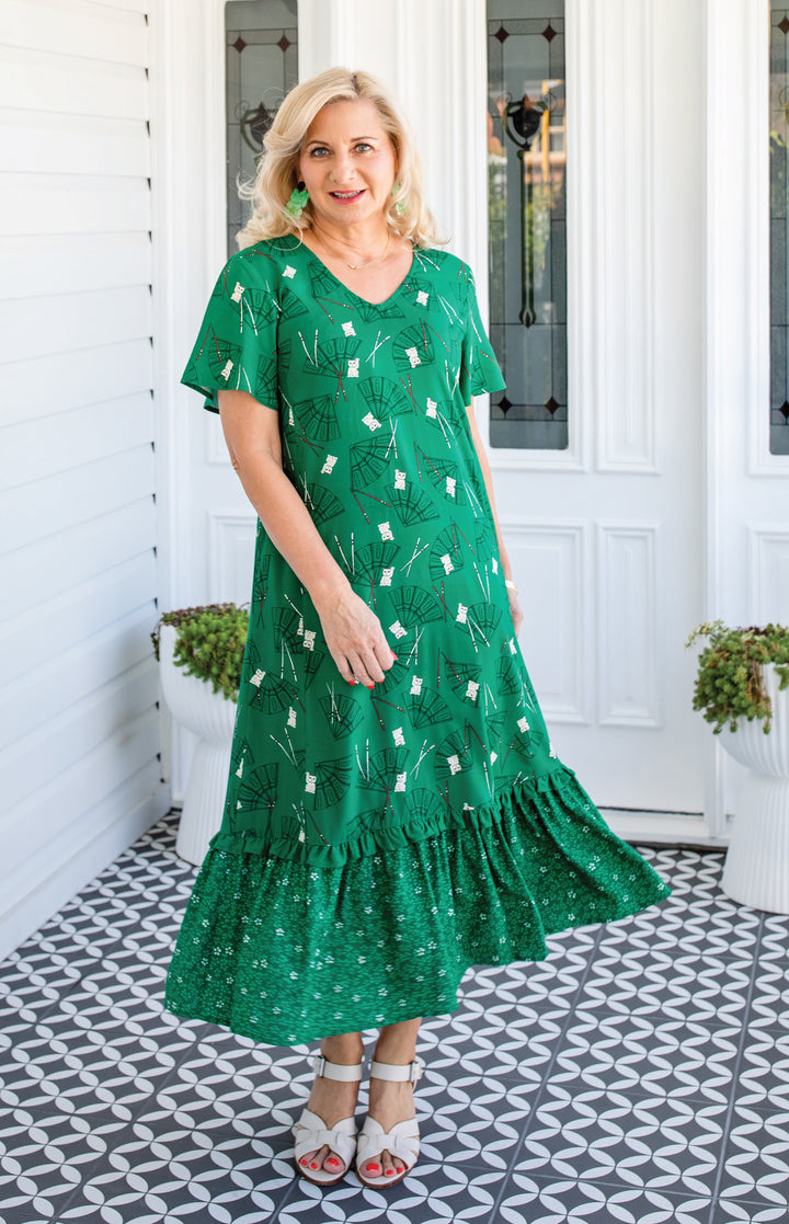 Maldives Midi Dress in lucky cat green