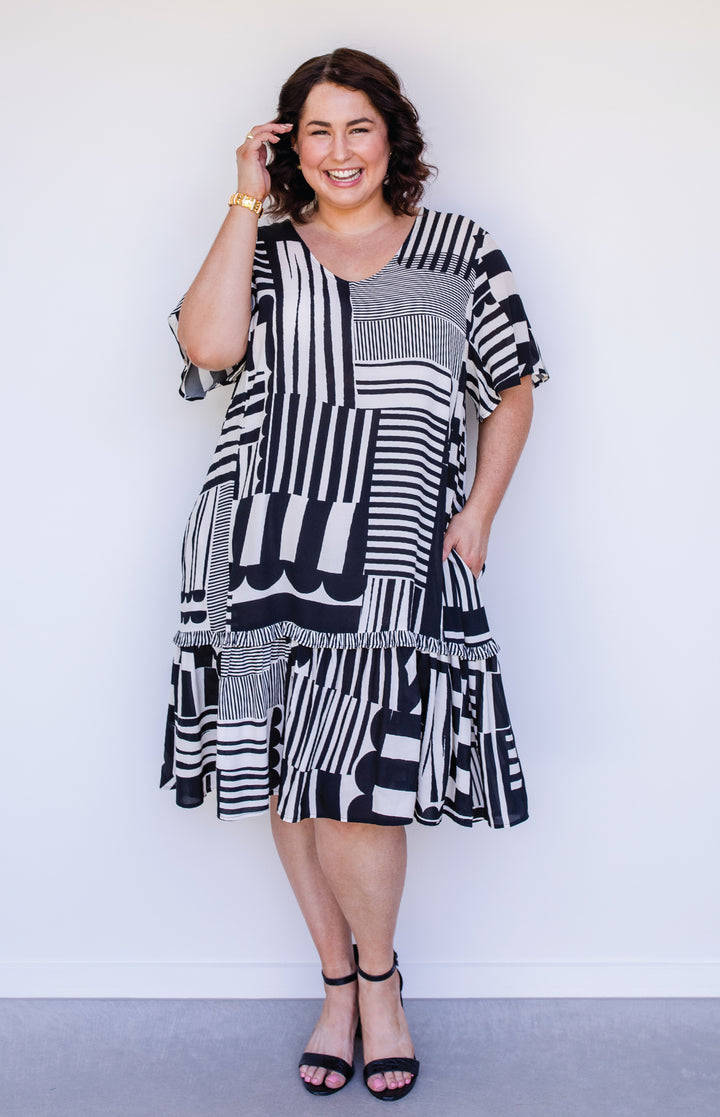 Maldives Mini Dress in seeing stripes black