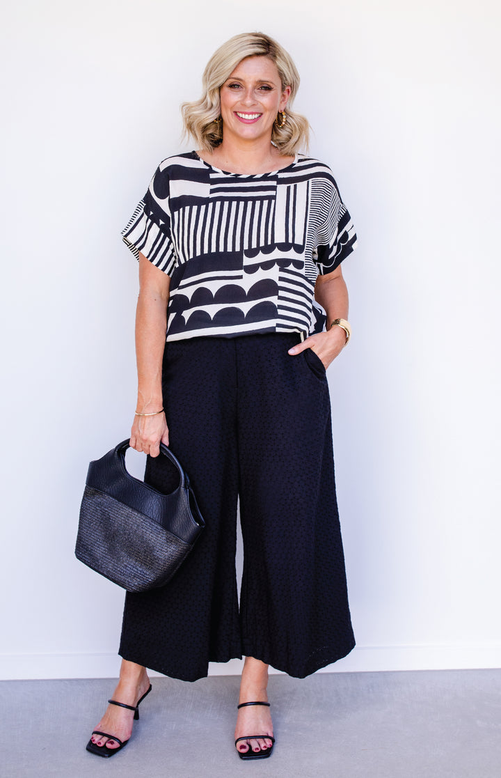 Poppy Top in seeing stripes black