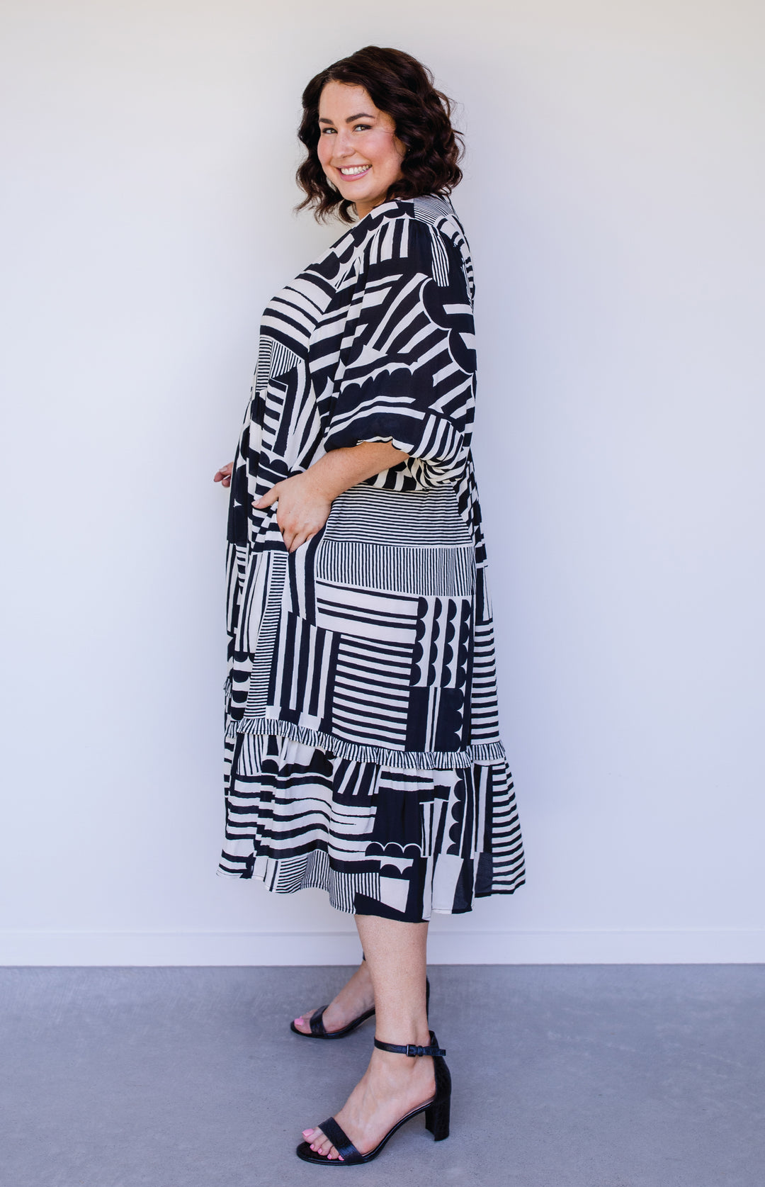 Portofino Midi Dress in seeing stripes black