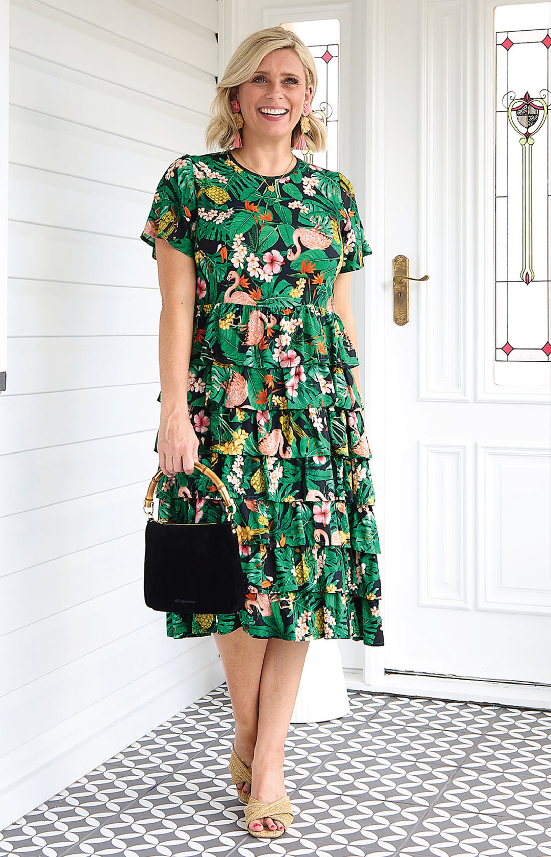 Sara Lee Dress in hello sunshine black