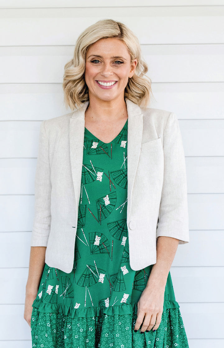 Perfect Linen Blazer in oatmeal