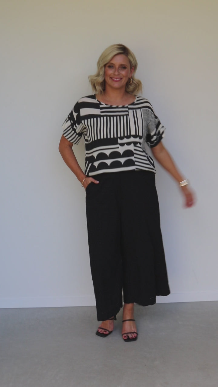 Poppy Top in seeing stripes black